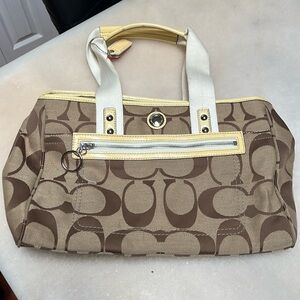 Coach shoulder/handbag